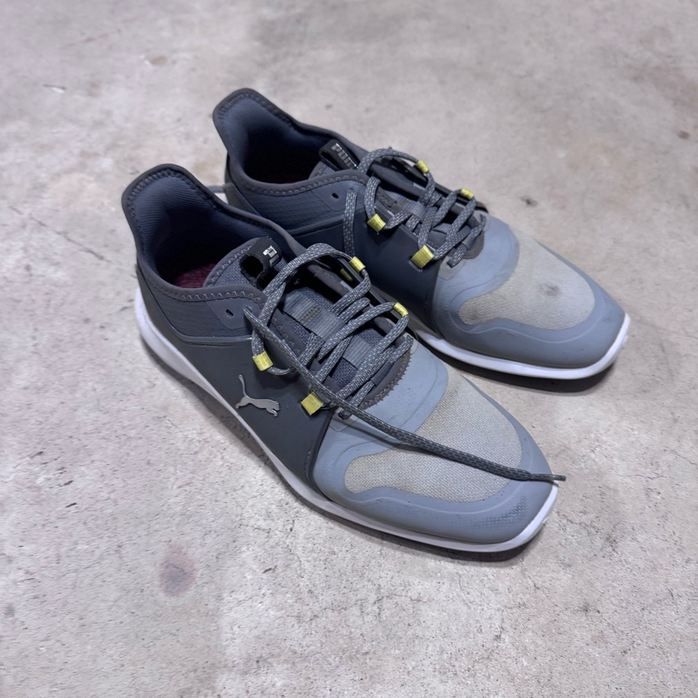 Puma Men's Golf shoes - spikeless Gray and Yellow - size 8.5